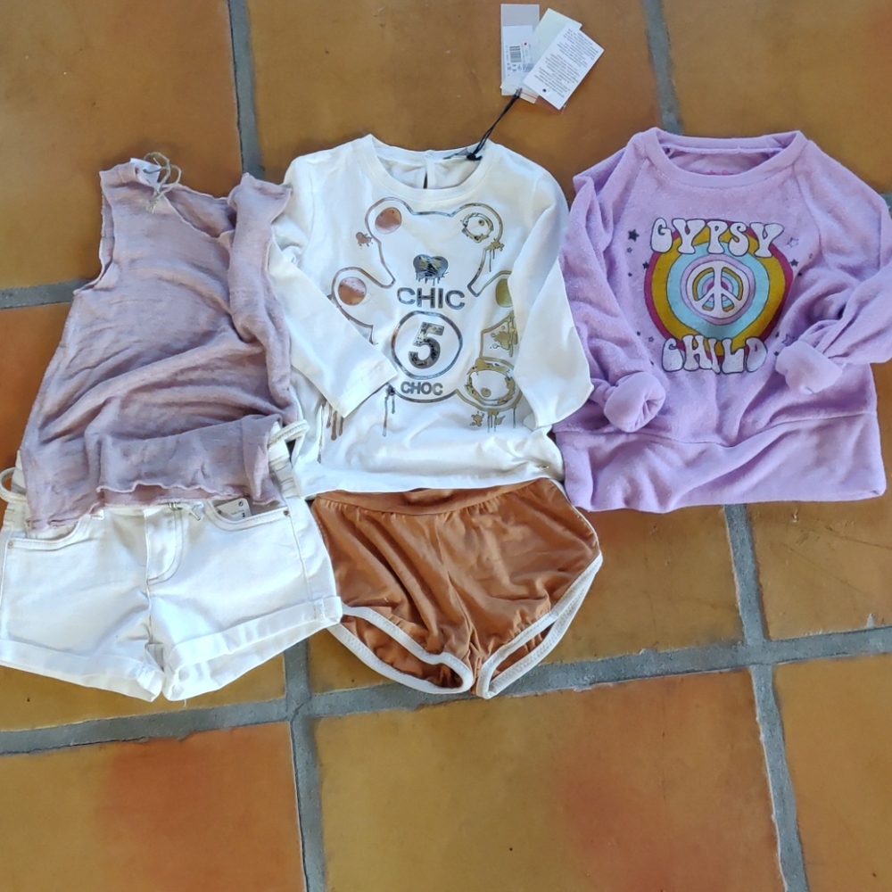 Girls size 2t gift bag